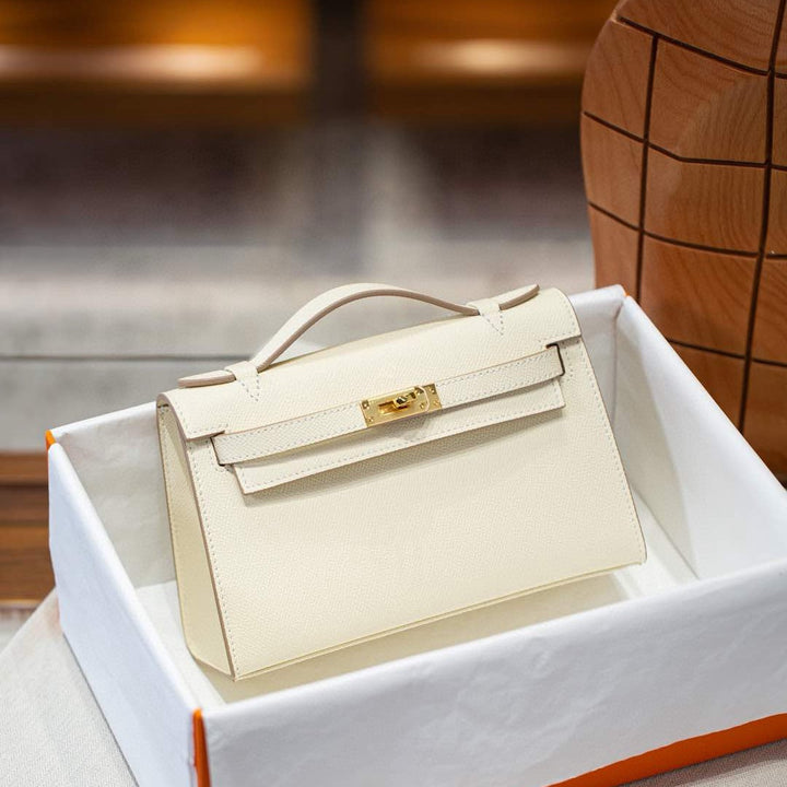 The Envelope Clutch