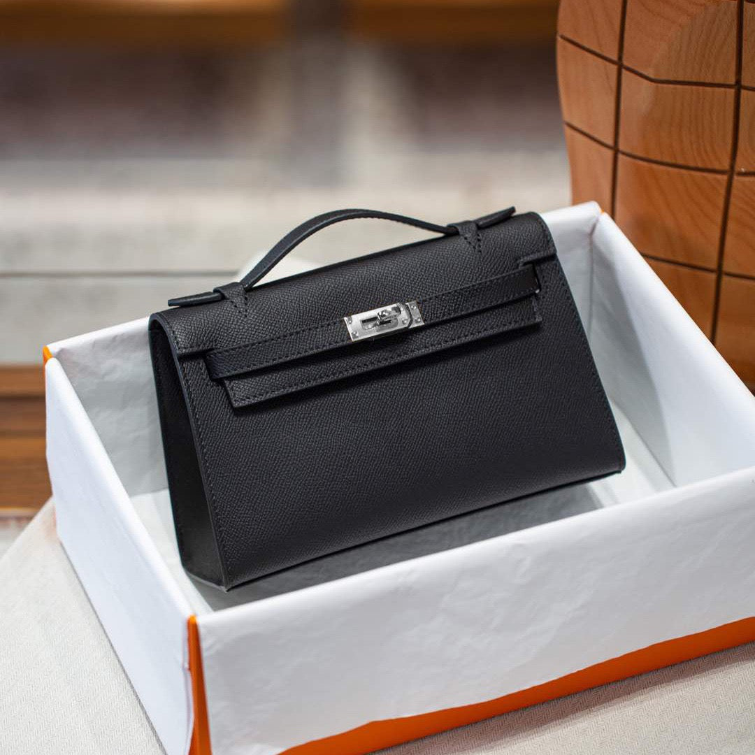 The Envelope Clutch