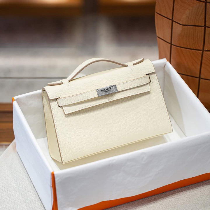 The Envelope Clutch