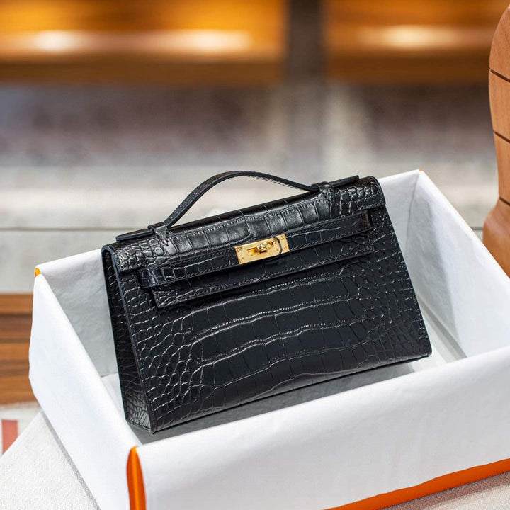 The Envelope Clutch