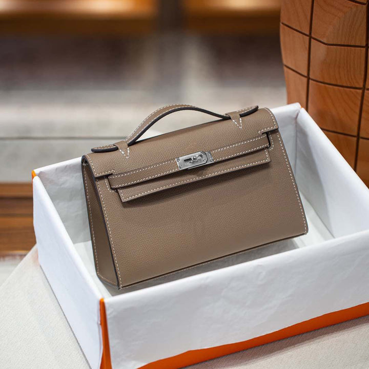 The Envelope Clutch