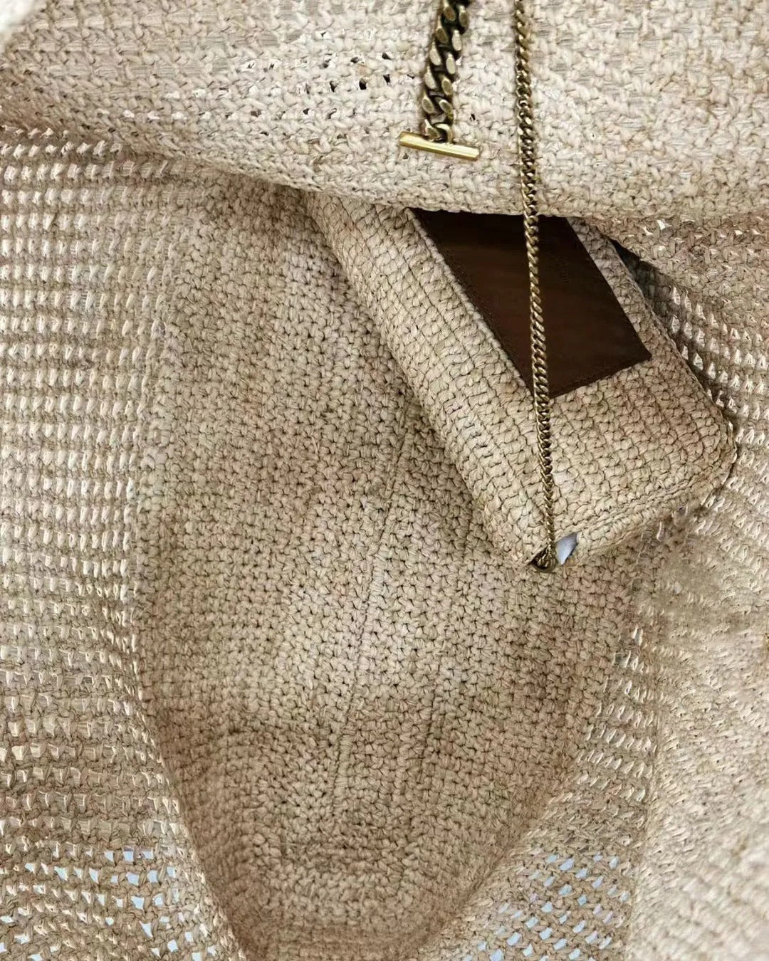 Large open weave natural raffia beach tote bag