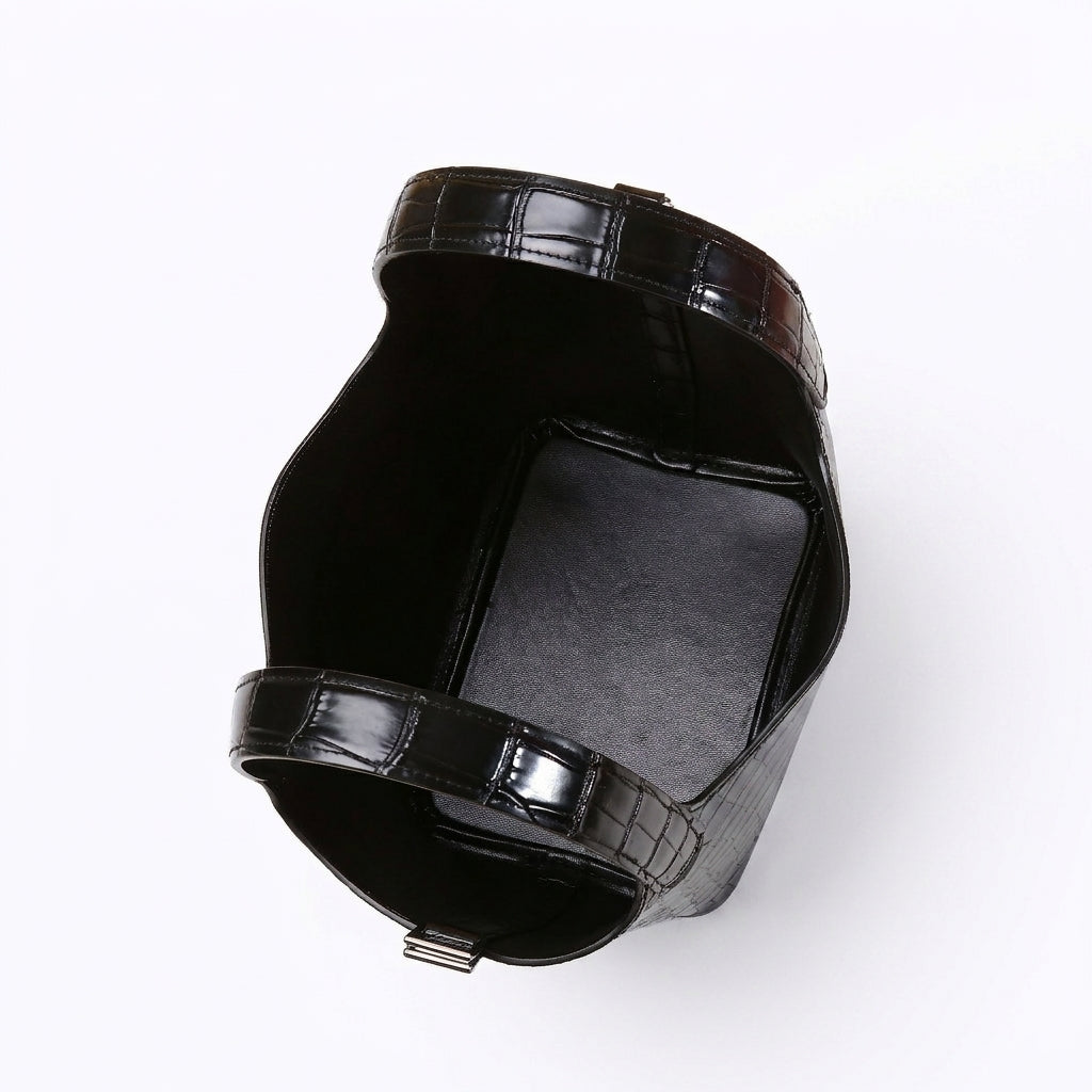 Noir Croc Bucket