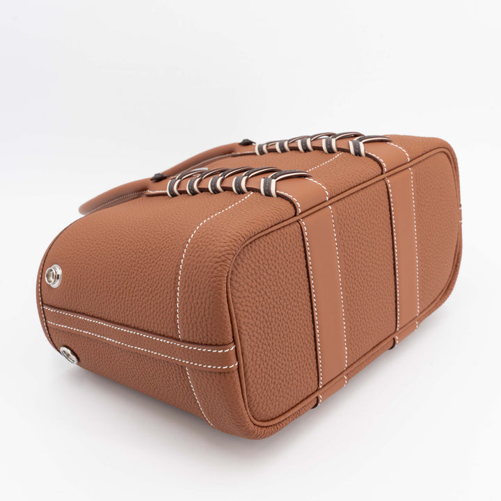 Mini Garden Party 23 tote bag interior Togo calfskin lining and structured base